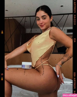Thaylise Pivato [ thaylise-pivato ] - You have a choice tonight: anal or oral. So what’s it gonna
