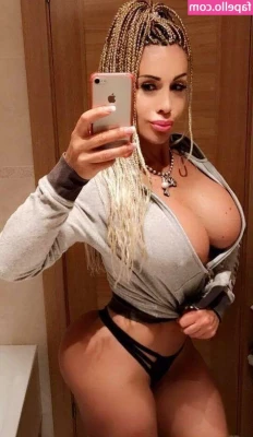 Victoria Lomba [ victoria-lomba ] - Puhhh ich von meiner gestrigen Camsession noch total aufgedreht 