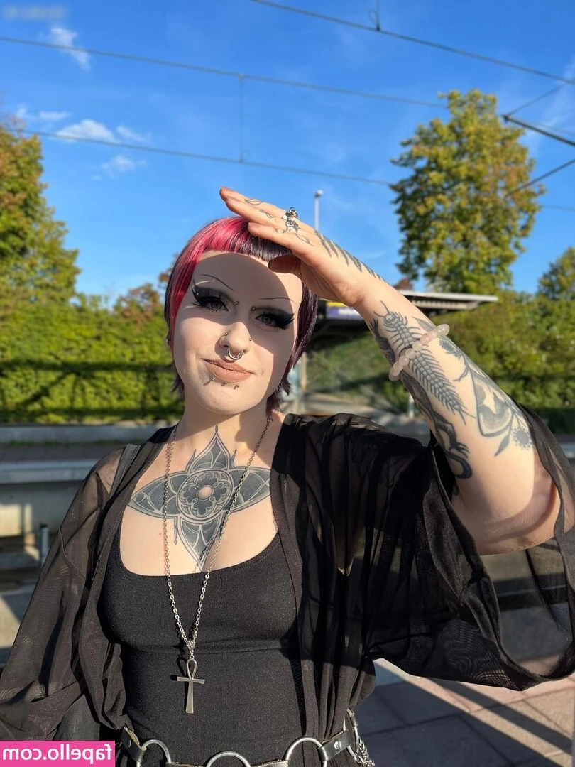 Ghoulfriendxx - Turn the lights off 🔥