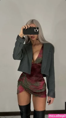 Kate Kirienko [ kate-kirienko ] - wanna see what’s underneath my skirt ? 😳🍀