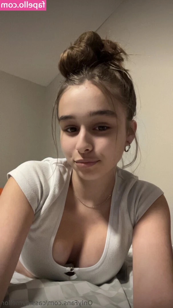 cassidymellor - I don’t take enough Naked selfies in the mirror. Hope you like it.