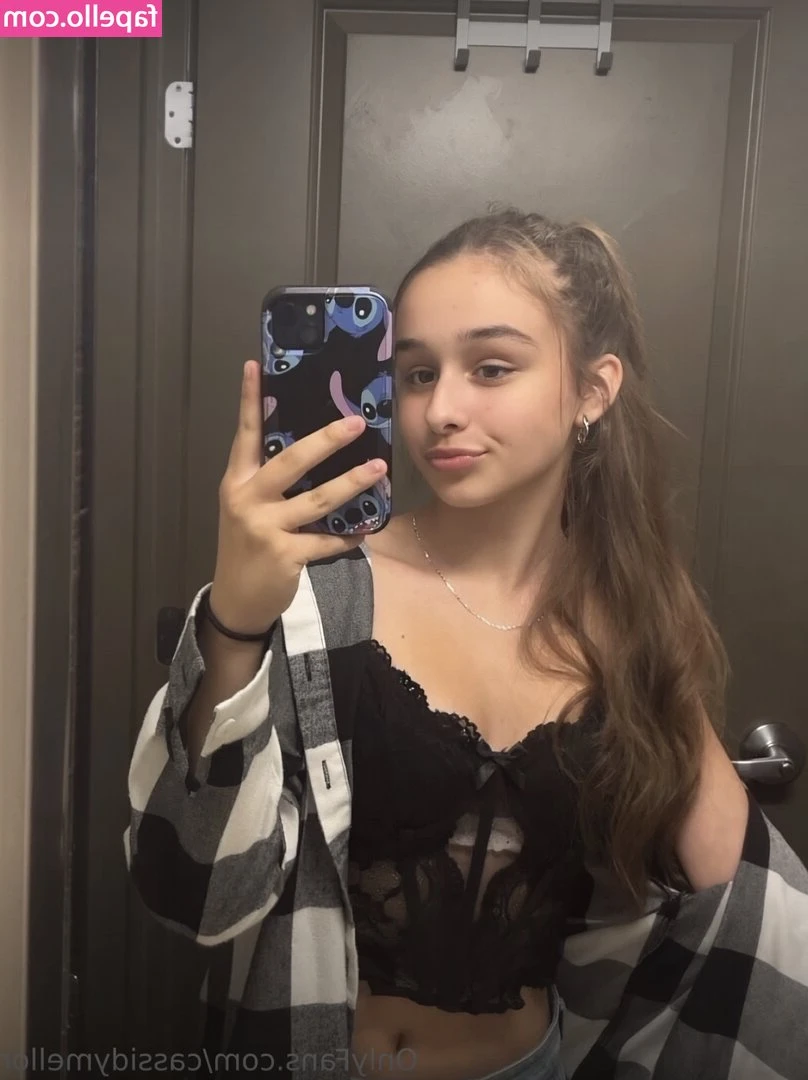 cassidymellor - Darling, if you come over now you will have me ready at your service.