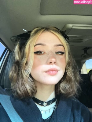 brattydeath - Suck my tits