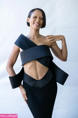 Taylor Russell [ taylor-russell ] - Big nipples 😜😋
