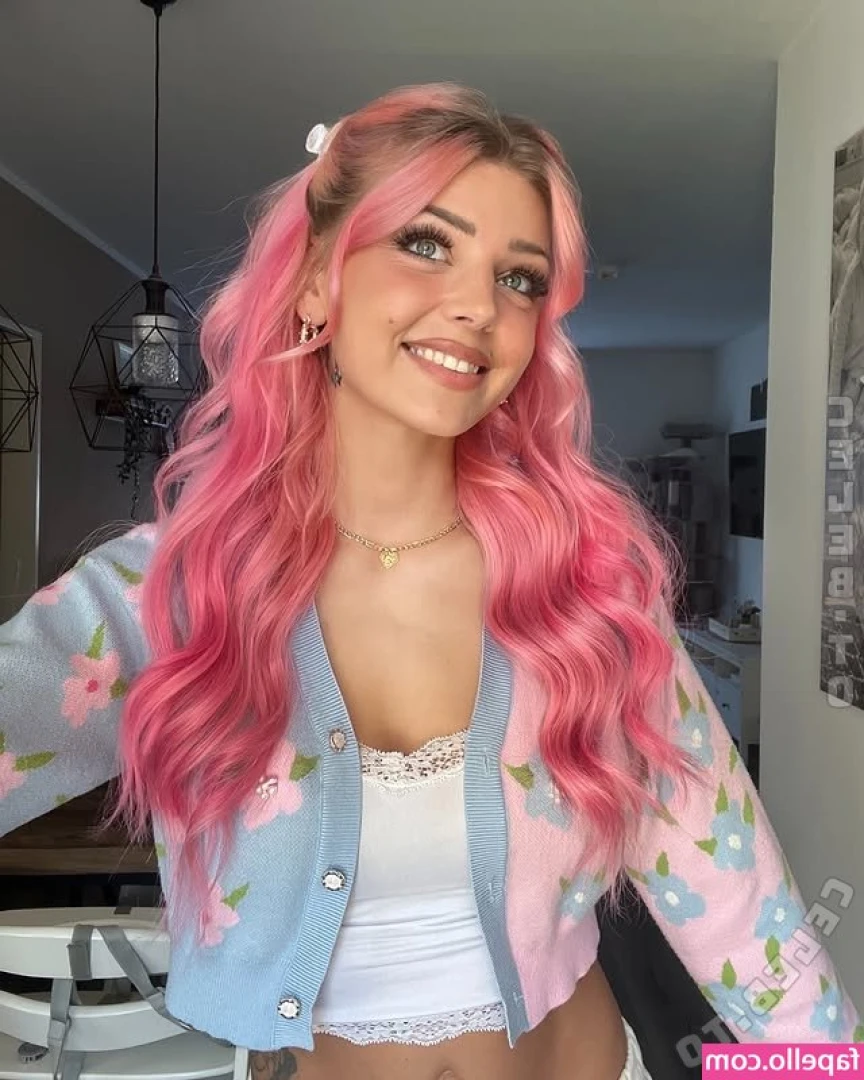 ArielleBilo - Show me how sexy you think I am. 🥵😈👅🔞🔥