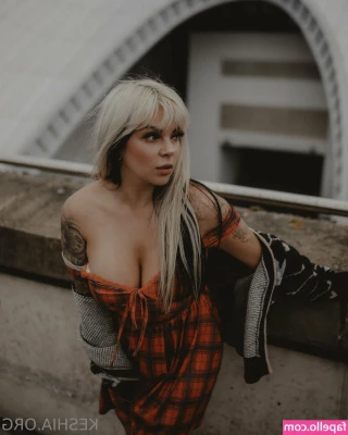 Kawaiikeshia - Big Titty Tuesday - a quickie - felt good though