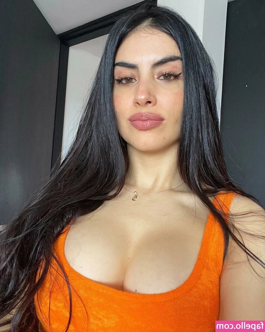 Jessica Cediel [ jessica-cediel ] - Woke up horny🥺 what would u do to me?