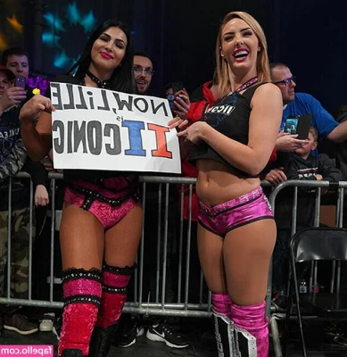 peytonroyce - Horny again