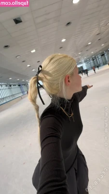 Saniskates - I'm curious, so tell me, do you like it rough or gentle? 💬👇