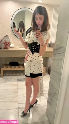 Clairo - Can you describe me in one word?💖💞