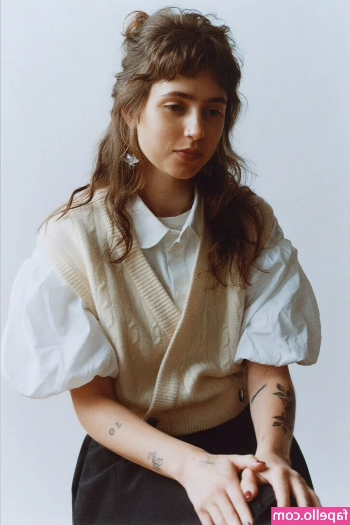 Clairo - I actually have COVID   So that s fun