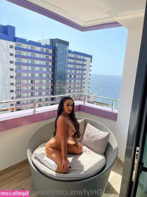 Lovesapphirex - Gonna have a little shave tip me privately and I ll send you the