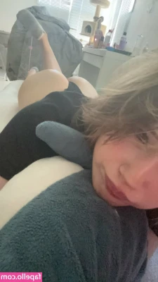 Pinkballzs - POV: sei in discoteca e vedi me vestita così da troia in calore..