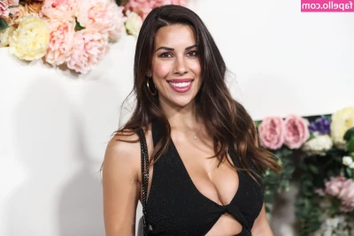 Devin Brugman [ devin-brugman ] - Kissable and squeezable mmmmmm