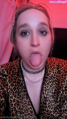 Betty Brown [ betty-brown ] - Oops, my lingerie is gone just like that 🤭💞