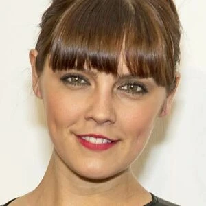 Annabel Scholey