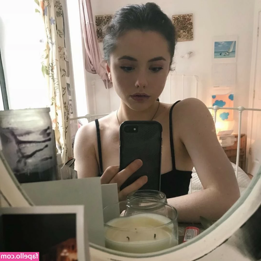 Lily Mo Sheen [ lily-mo-sheen-2 ] - Headed to the hospital   wish me luck