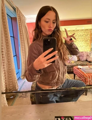 Lily Mo Sheen [ lily-mo-sheen-2 ] - Just trying to protect my beautiful friend’s privacy, sorry about