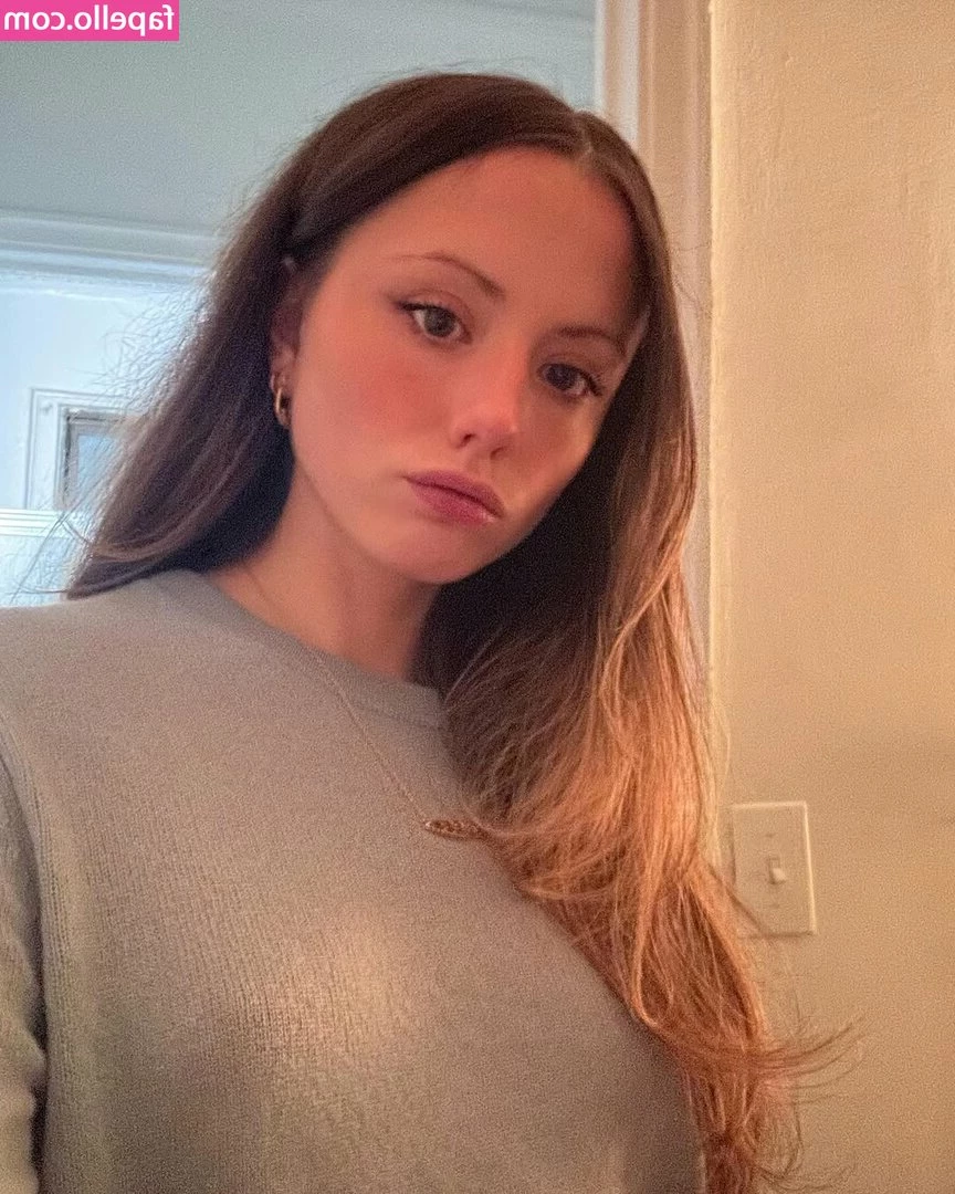 Lily Mo Sheen [ lily-mo-sheen-2 ] - What are cleavages for  DM me your answer ASAP