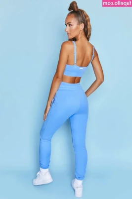 Priscilla Ricart [ priscilla-ricart ] - Baaaam 😈