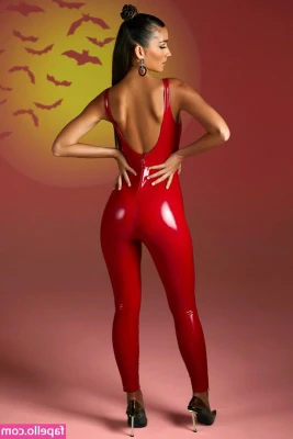 Priscilla Ricart [ priscilla-ricart ] - Hot & steamy 🫣🥵🥵
