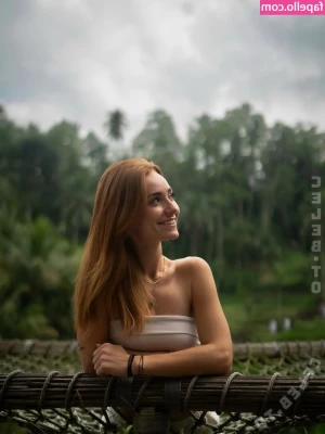 Nadine Katzenschläger [ nadine-katzenschlger ] - Sara has all the CURVES @sarauroradaily