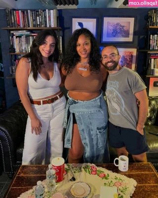 Christina Mavronas [ christina-mavronas ] - Do you like to cum on big titties?!?!