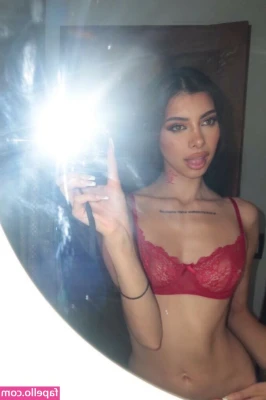 Tacoobellaa__ [ tacoobellaa ] - My tits look great today