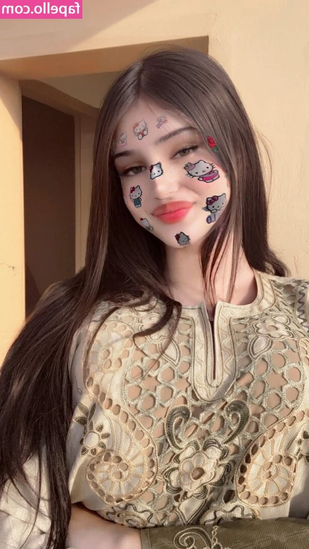Faaria Farooq [ faaria-farooq ] - hungry yet?