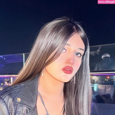 Faaria Farooq [ faaria-farooq ] - tgif ;) 🖤🤍