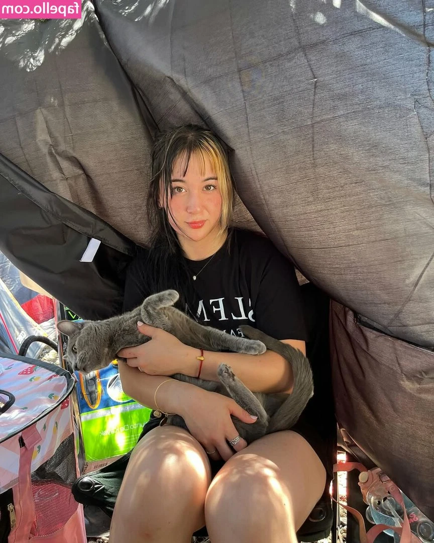 hana_banana246 [ hana-banana246 ] - 🥛Gallon Milk Challenge🥛  Want to see me take on the challenge