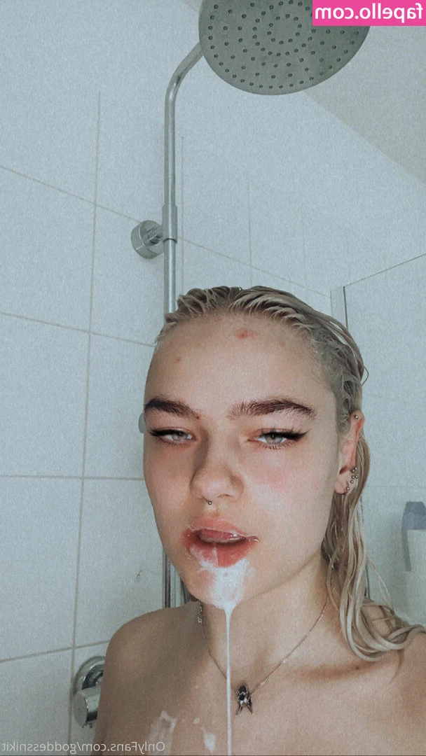 goddessnikit - I want to explore every inch of you with my lips…🫦