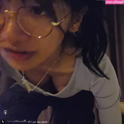 jinnytty [ jinnytty-1 ] - shaking this fat jiggly ass in my crothless pantyhose doggystyle.