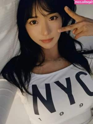 jinnytty [ jinnytty-1 ] - Here's a unique video that is FREE for all my rebillers! This is a