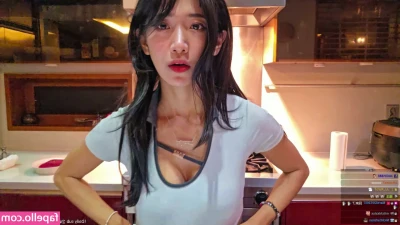 jinnytty [ jinnytty-1 ] - 💕😈I want to get on your lap so you can spank me😈👋 Will