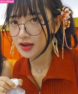 jinnytty [ jinnytty-1 ] - Lemme know if you want the full video
