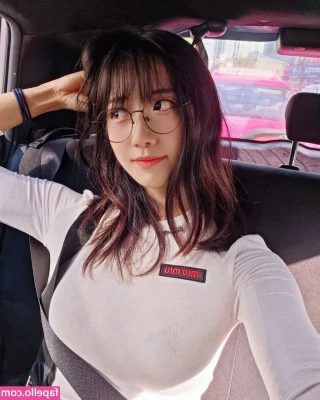 jinnytty [ jinnytty-1 ] - In the mood for some role play