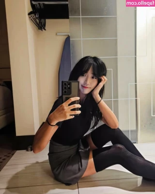 jinnytty [ jinnytty-1 ] - A little Sunday submisive fun
