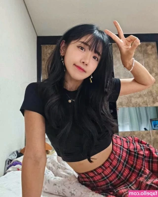 jinnytty [ jinnytty-1 ] - Someone on here liking hairy? 😈🙈🙄