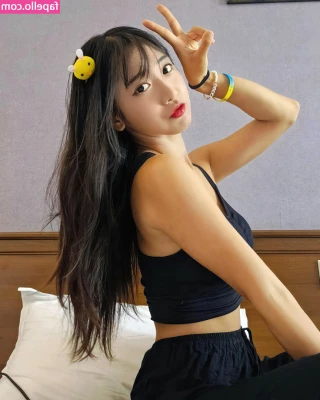 jinnytty [ jinnytty-1 ] - You have dark little thoughts  don t you
