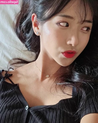 jinnytty [ jinnytty-1 ] - In need of a play thing