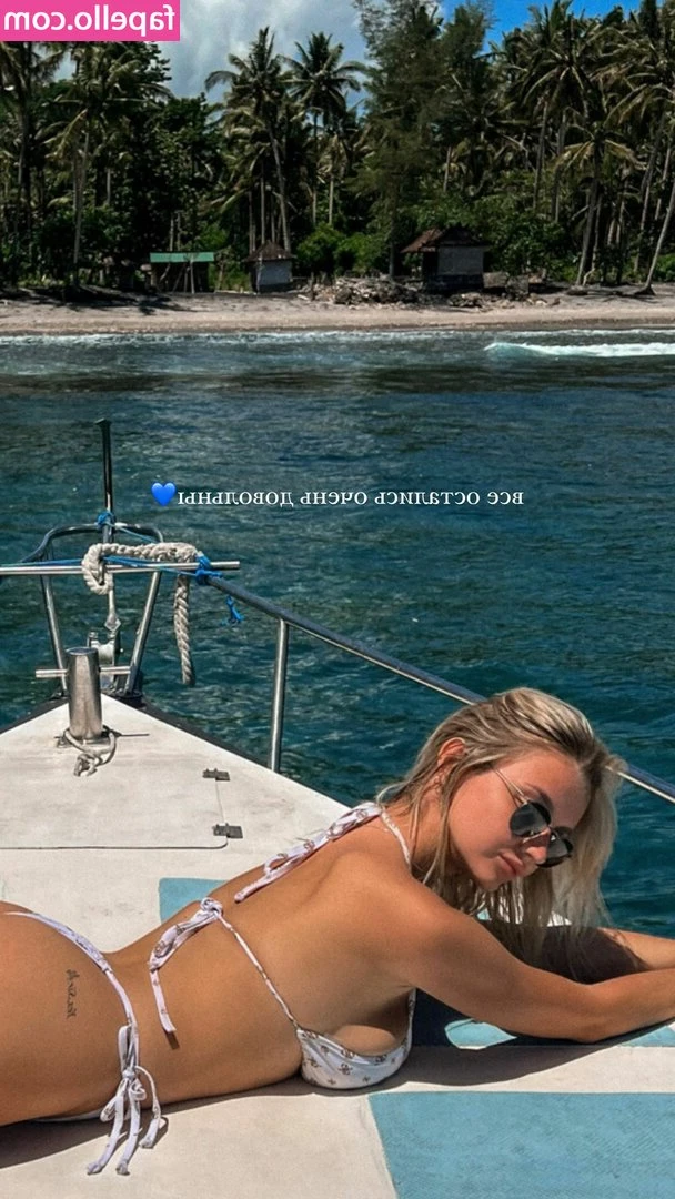 Mary Nabokova [ mary-nabokova ] - Feeling some type of way during work 😉