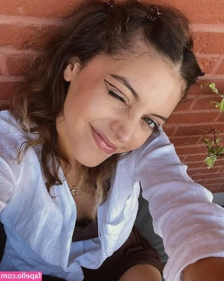 Imane Boudadi [ imane-boudadi ] - TLDR: I’m doing customs again! If you sent one before that I