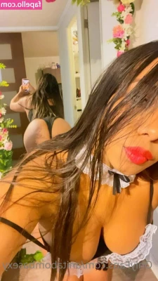 anitabombasexy - Hotel showers hit different  Vacation is still going strong