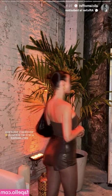 Alicia Moffet [ alicia-moffet ] - I wish it was your cock 🤤