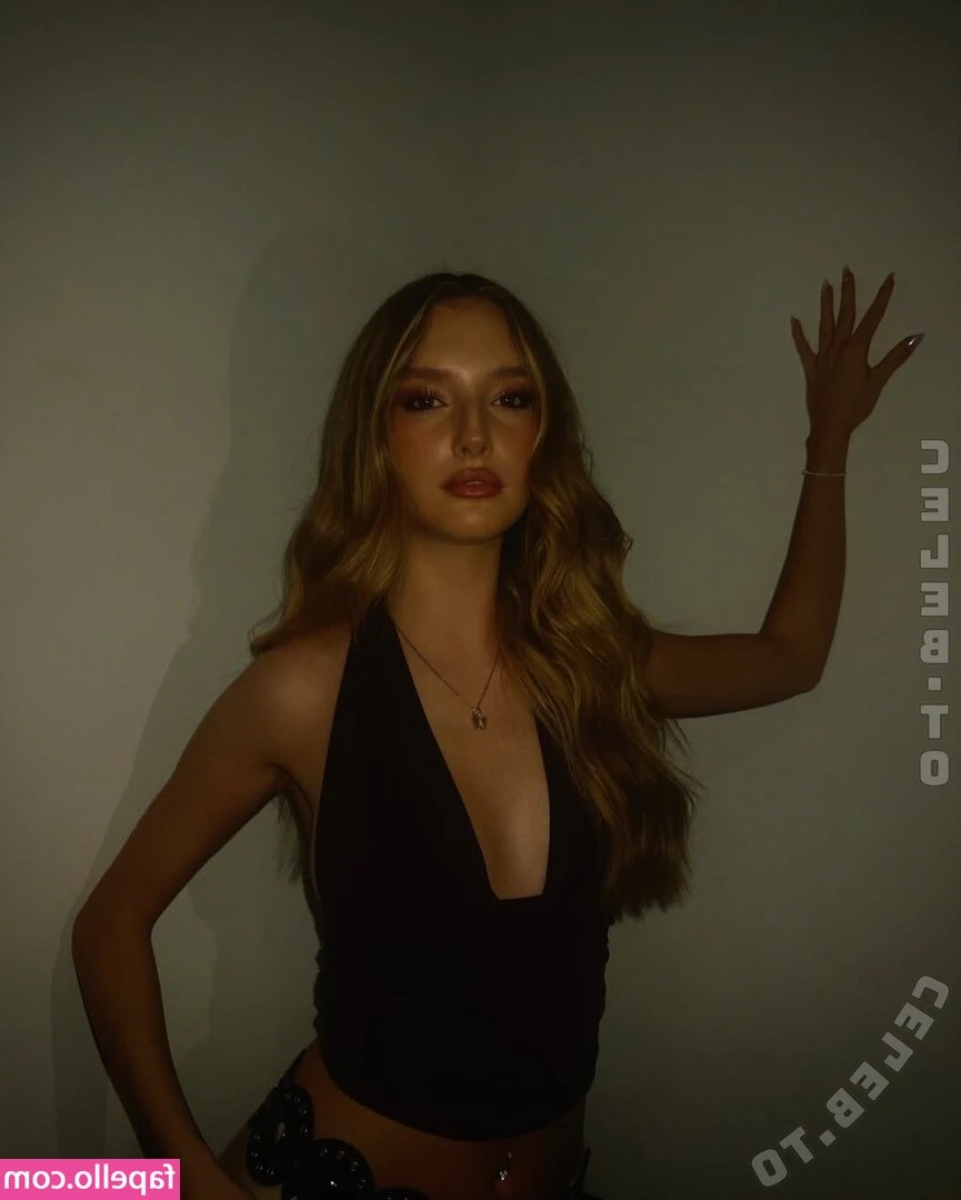 Luciaa.hln [ luciaa-hln ] - Get somone to lick me