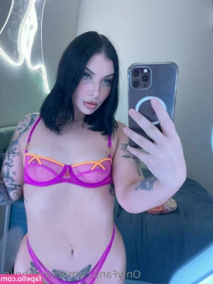 Ivy Lebelle [ ivy-lebelle ] - It s important to follow signs  Onlyfans com roachcryptid