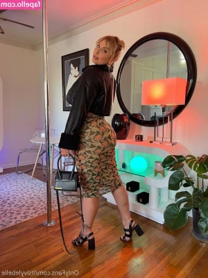 Ivy Lebelle [ ivy-lebelle ] - I lost a partner   Can you replace him and my toy