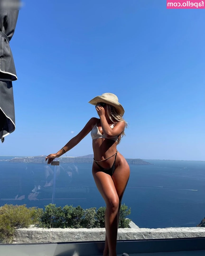 Claudiaisabella - Wie gefalle ich dir in diesem Outfit? 😋 Schreib mir das doch gerne