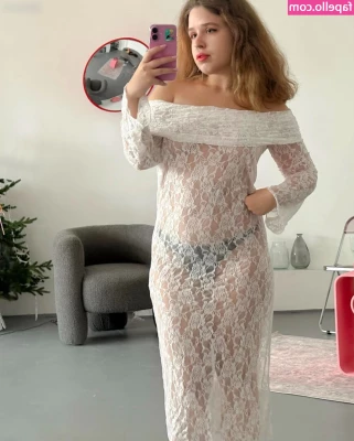 curly_decency [ curly-decency ] - I like to touch my pussy when I m alone